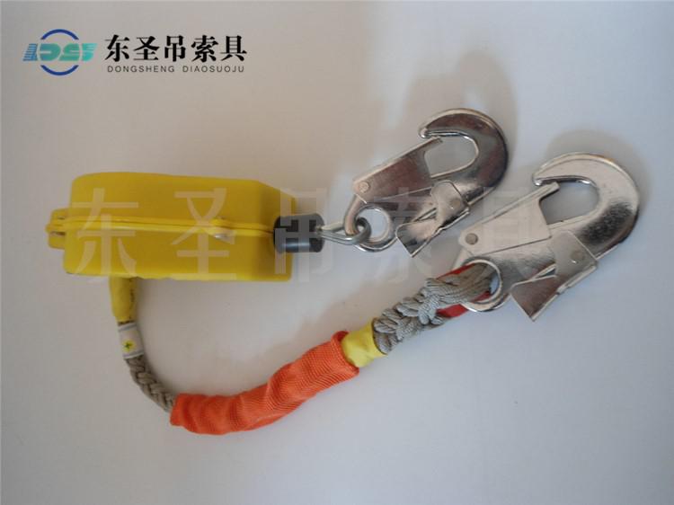 进行高空作业时防坠器和安全带缺一不可