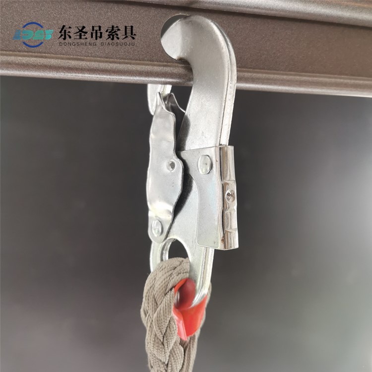 人体防坠器悬挂方法1